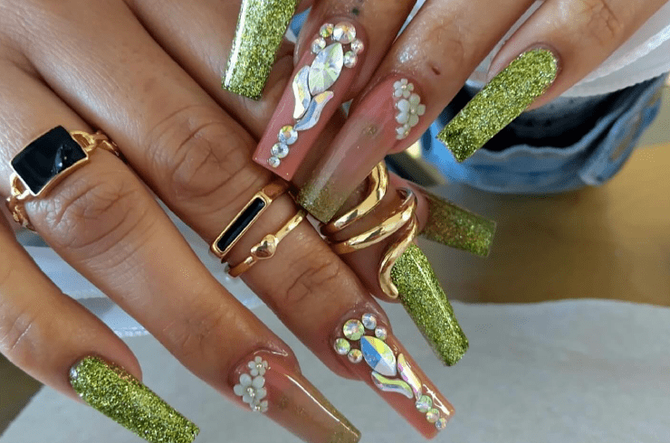 Lara Nails